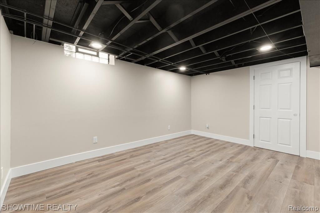 10358 Cloverdale Avenue, Ferndale, MI 48220 — Photo 30