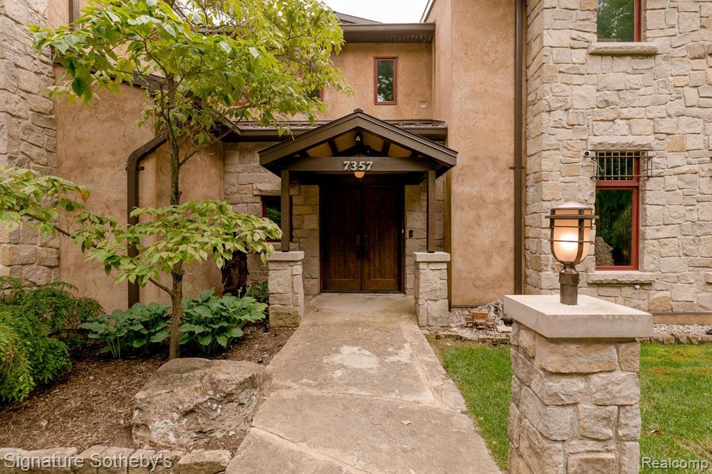 7357 LINDENMERE Drive, Bloomfield Hills, MI 48301 — Photo 6