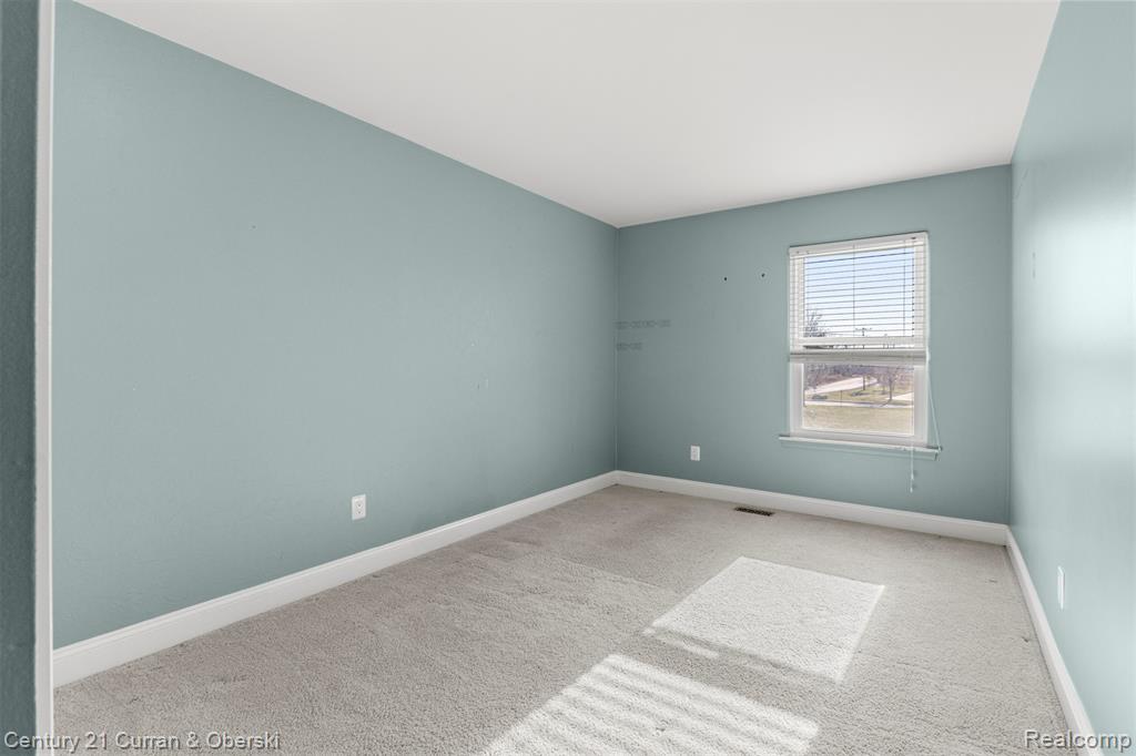 16685 Rudgate Street, Southgate, MI 48195 — Photo 24