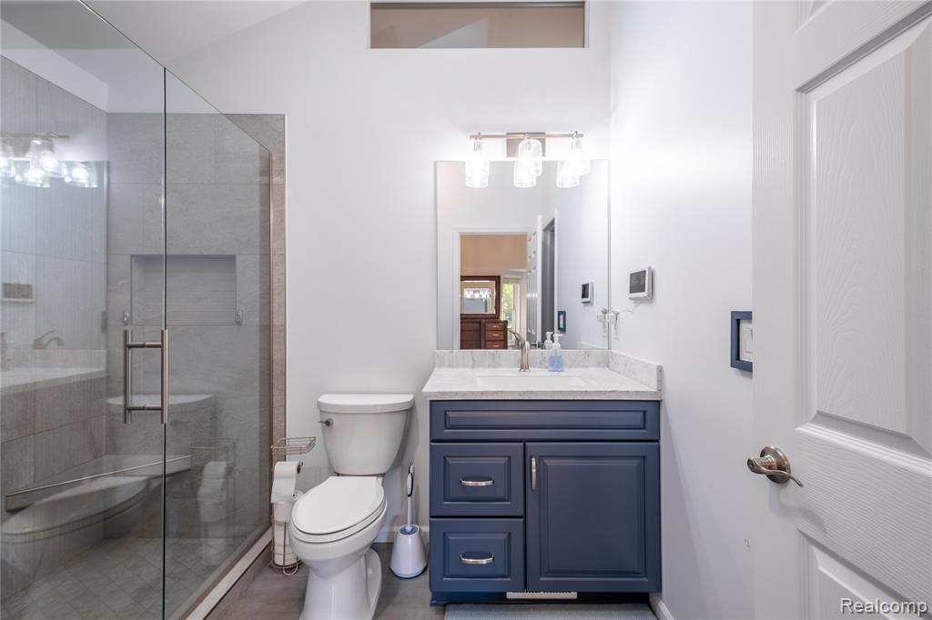 919 Whisperwood Drive, Fenton, MI 48430 — Photo 12