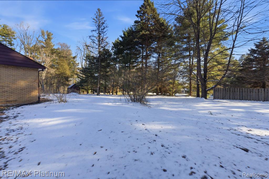 11180 Spencer Road, Brighton, MI 48114 — Photo 22