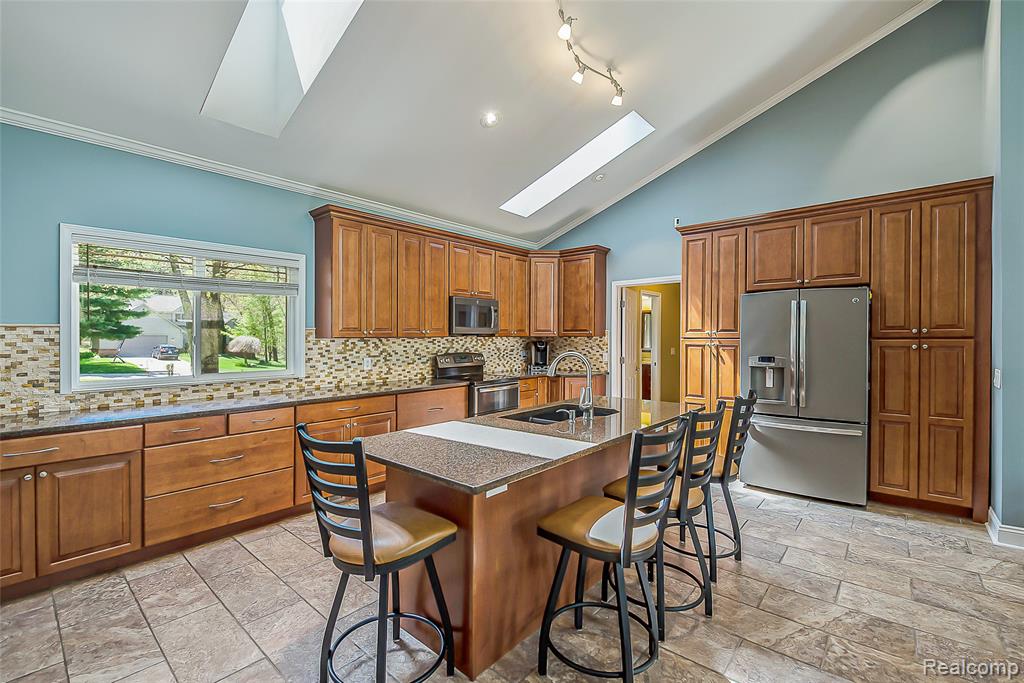 6093 Rosewood Parkway, White Lake, MI 48383 — Photo 6