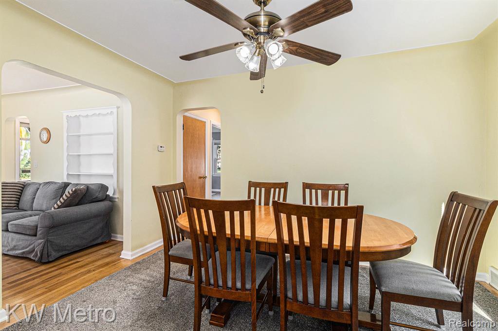 449 Shoreview Drive, Waterford, MI 48328 — Photo 10