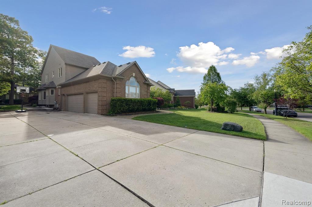 55712 LANCEWOOD Drive, Shelby Twp, MI 48316 — Photo 4