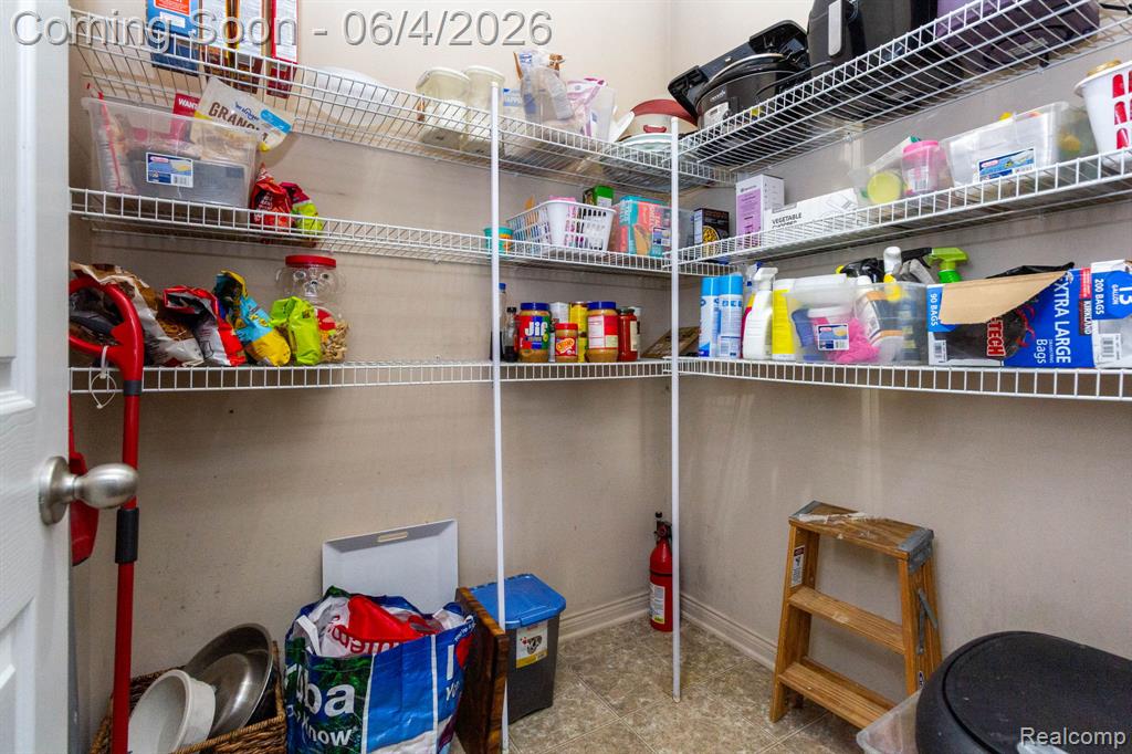 2110 Mayflower, Troy, MI 48085 — Photo 16