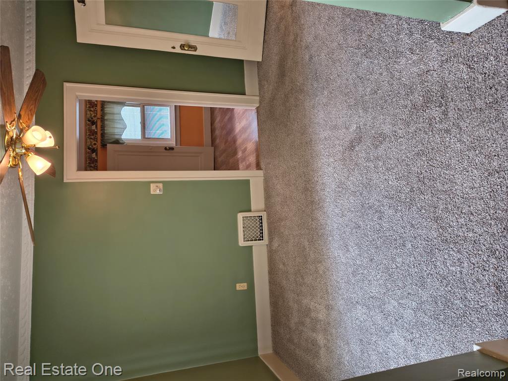7233 Rosemont Avenue, Detroit, MI 48228 — Photo 4