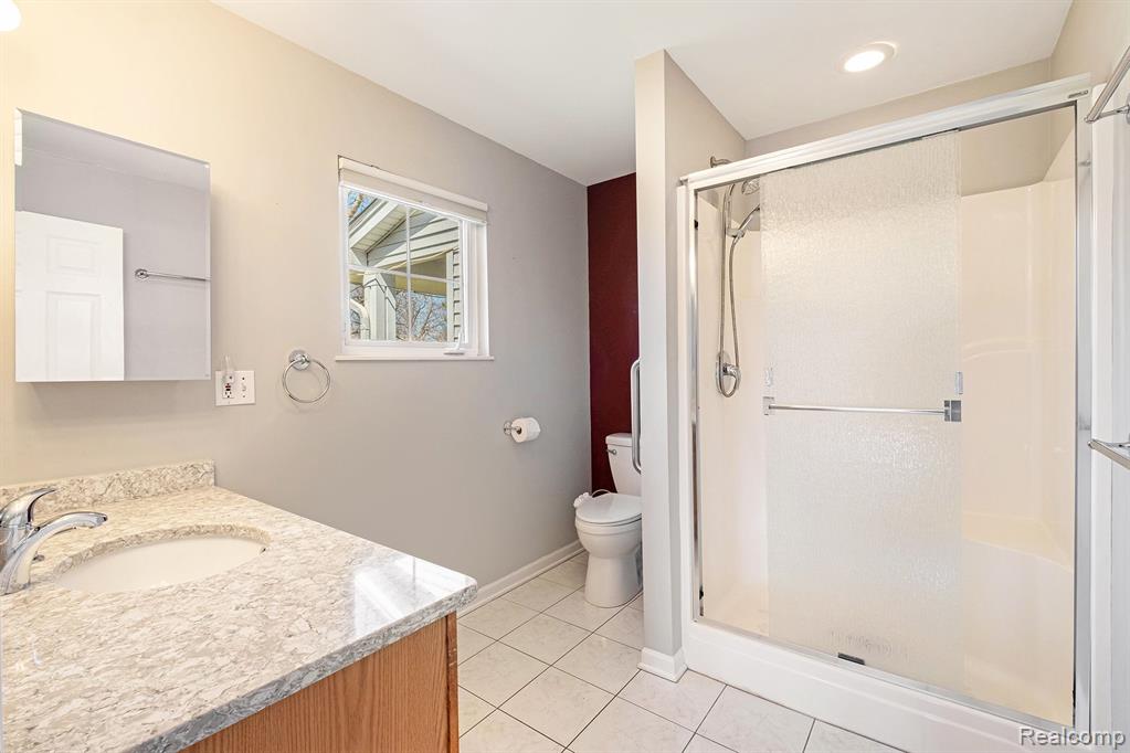 5537 VASSAR Road, Grand Blanc, MI 48439 — Photo 12