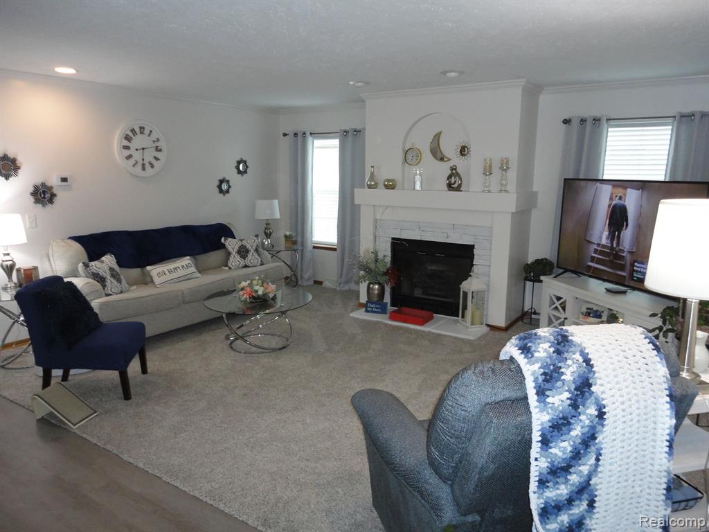 506 MISSOURI RIVER, Adrian, MI 49221 — Photo 3