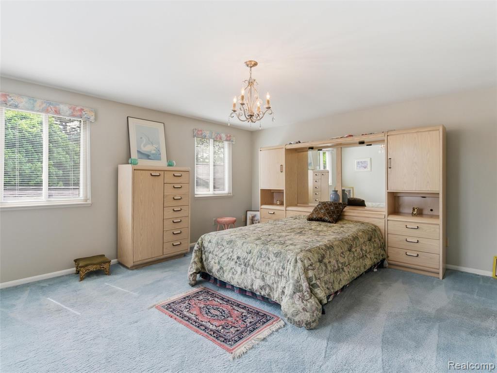4261 Wabeek Lake Drive S, Bloomfield Hills, MI 48302 — Photo 30