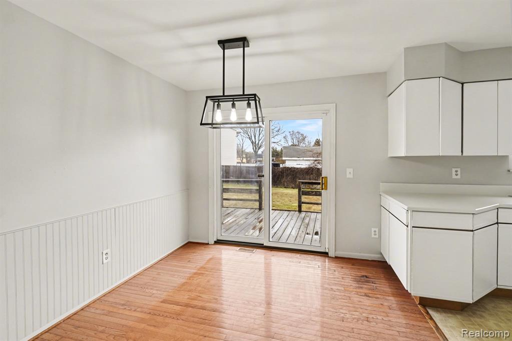 4483 Columbine Avenue, Burton, MI 48529 — Photo 8