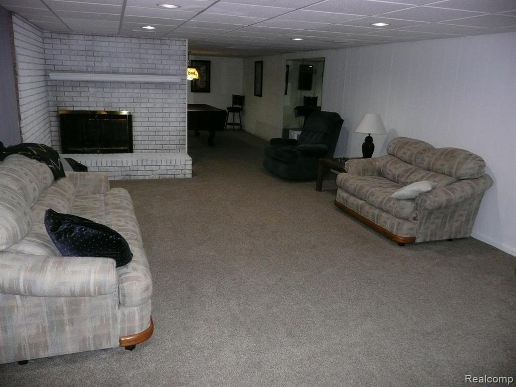 831 DEL SHER Drive, Brighton, MI 48114 — Photo 38