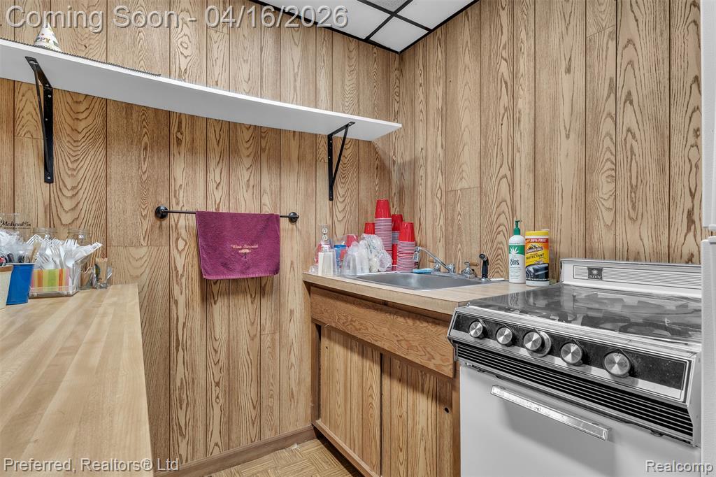 3525 Whitfield Drive, Waterford, MI 48329 — Photo 59