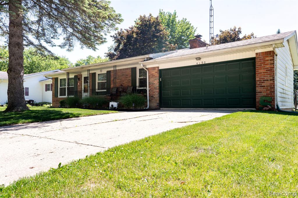 4190 Charter Oak Drive, Flint, MI 48507 — Photo 2