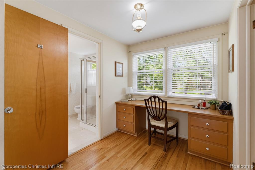 5600 Woodwind Drive, Bloomfield Hills, MI 48301 — Photo 23