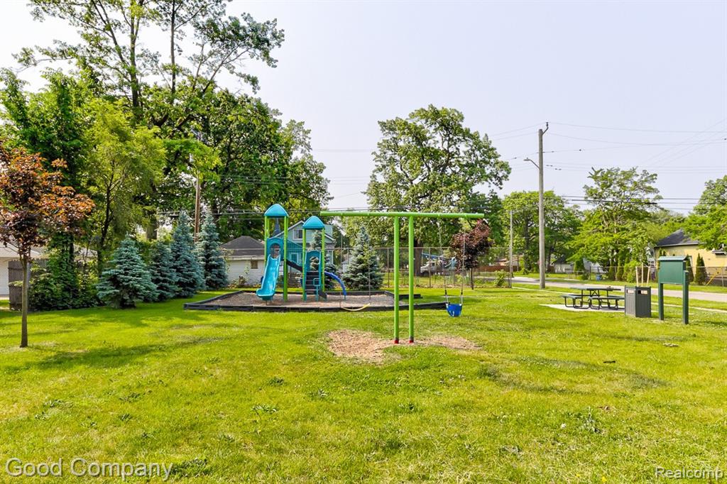 720 E Granet Avenue, Hazel Park, MI 48030 — Photo 50
