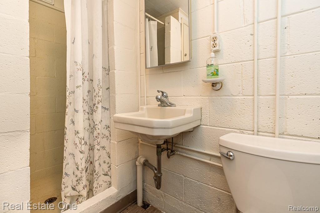 515 Whims Lane, Rochester, MI 48306 — Photo 29