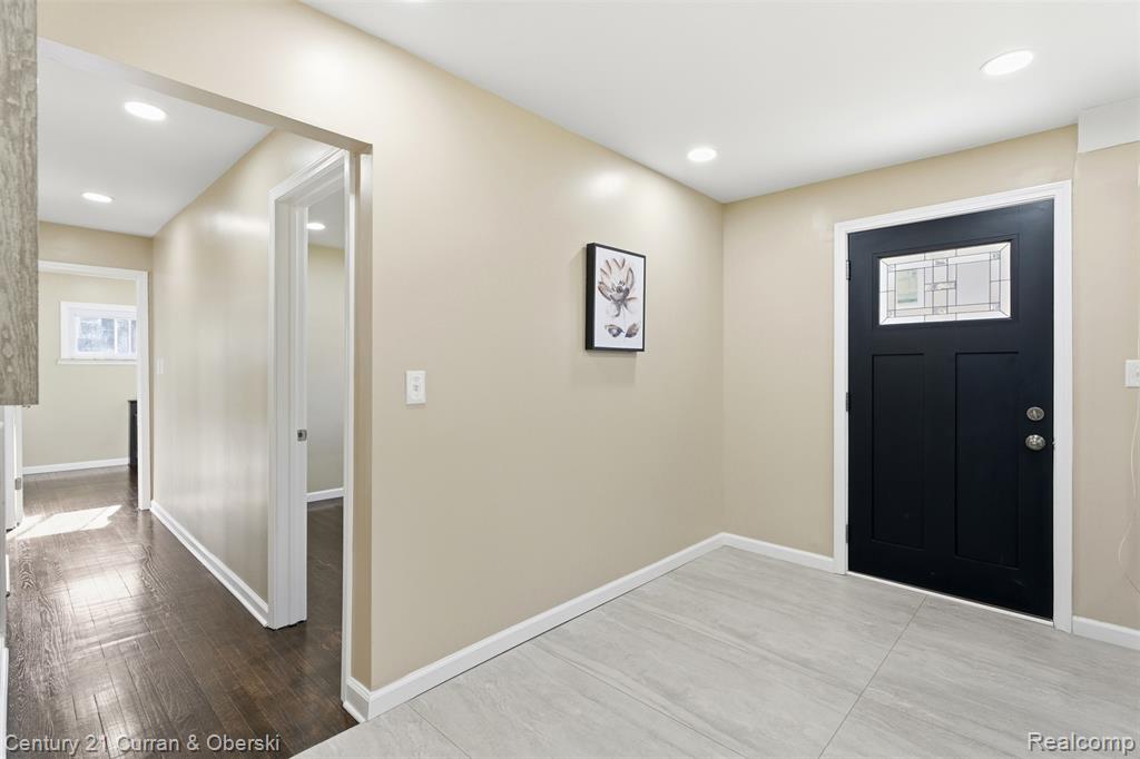 17901 Inkster Road, Brownstown, MI 48174 — Photo 18