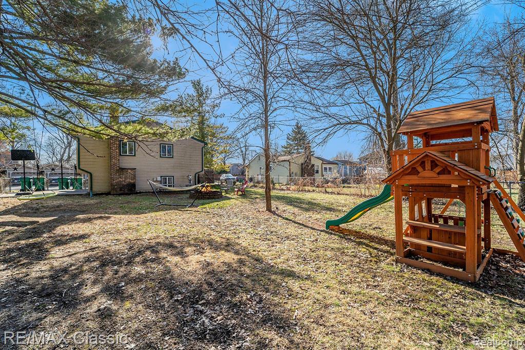 5844 BIG PINE Drive, Ypsilanti, MI 48197 — Photo 3