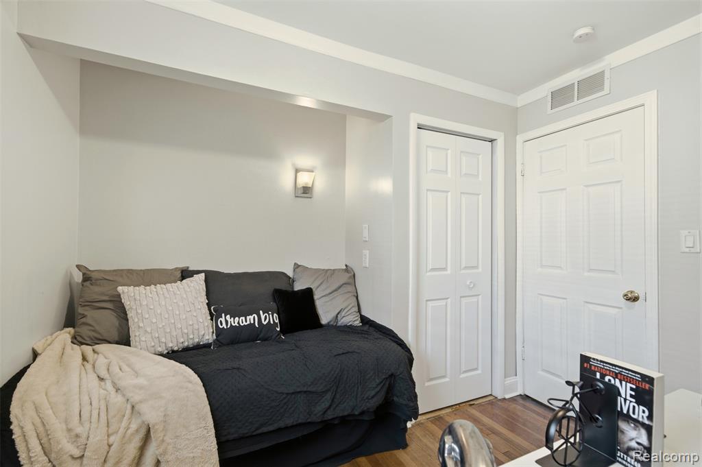 23008 Allor Street, Saint Clair Shores, MI 48082 — Photo 28