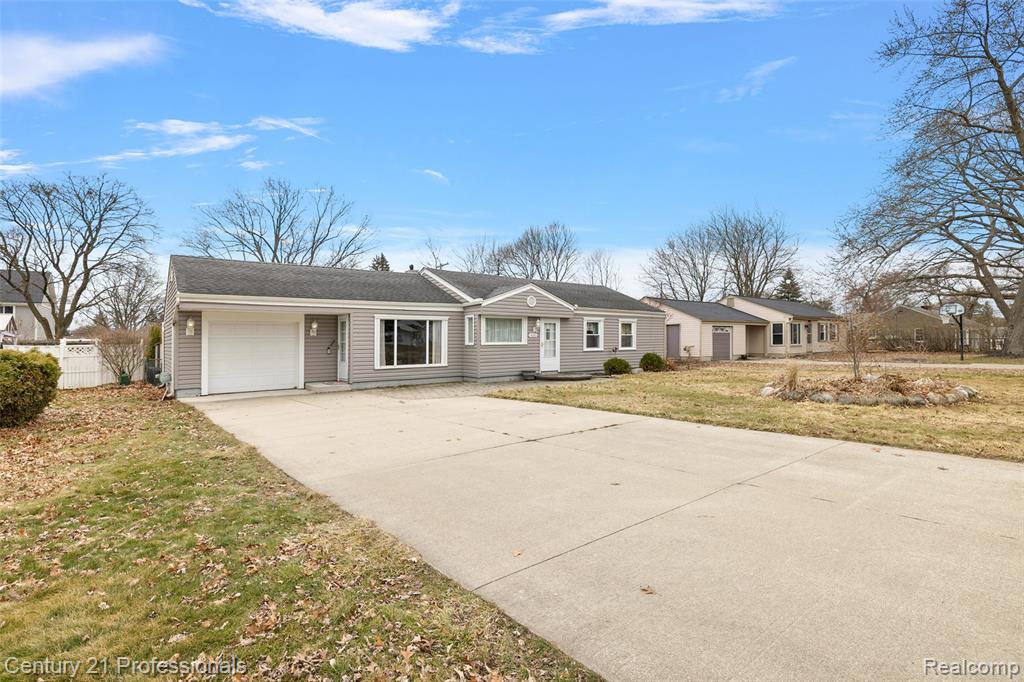 4155 Kempf Street, Waterford, MI 48329 — Photo 2