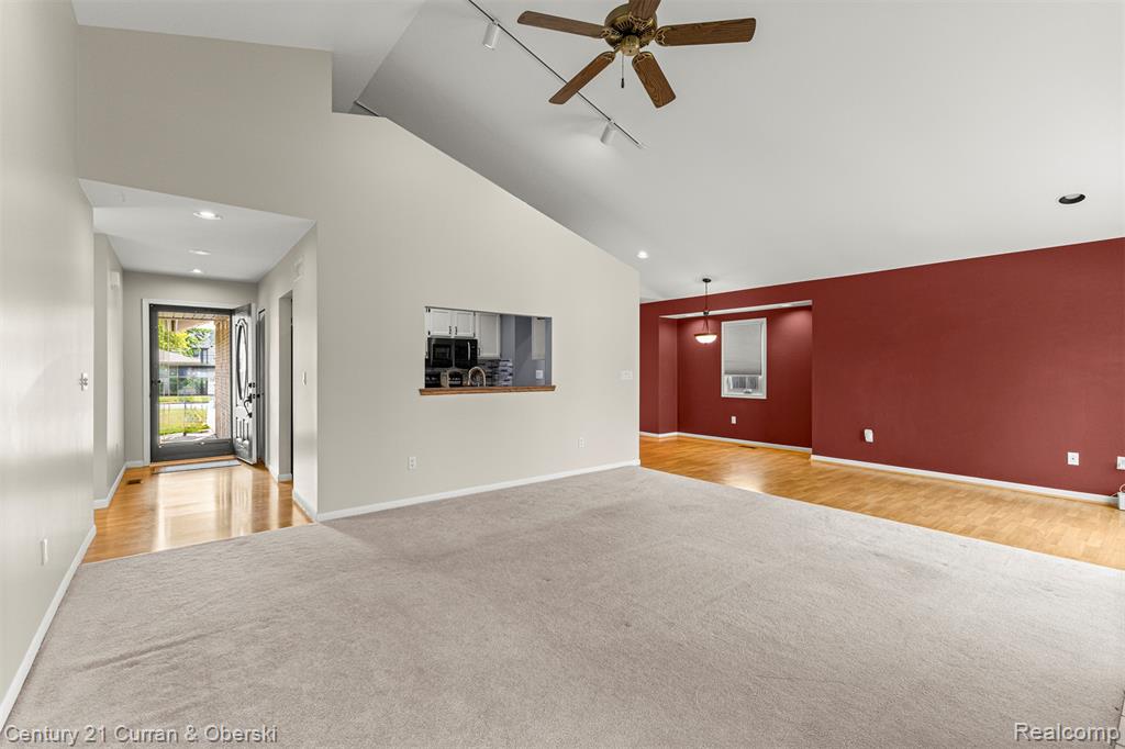 9377 Lamont Street, Livonia, MI 48150 — Photo 8