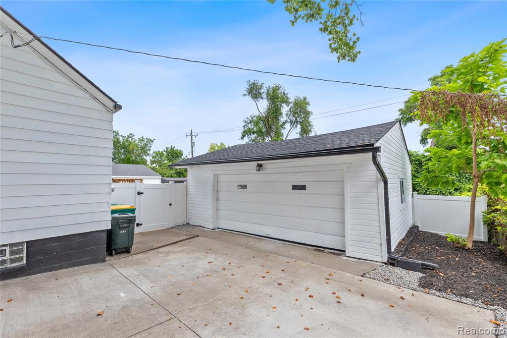 885 Hawthorne Avenue, Ypsilanti, MI 48198 — Photo 27
