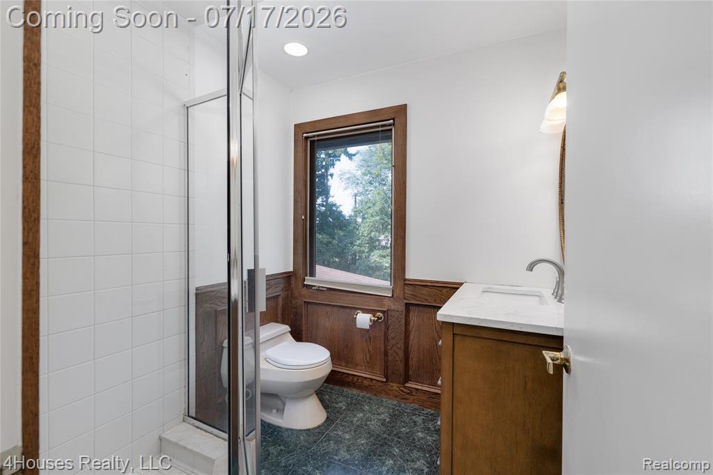 5717 Sussex Drive, Troy, MI 48098 — Photo 38