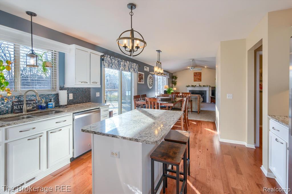 8380 Hunt Club Court, Grand Blanc, MI 48439 — Photo 25