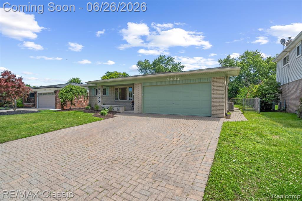 7432 Hillsboro Drive, Canton, MI 48187 — Photo 49