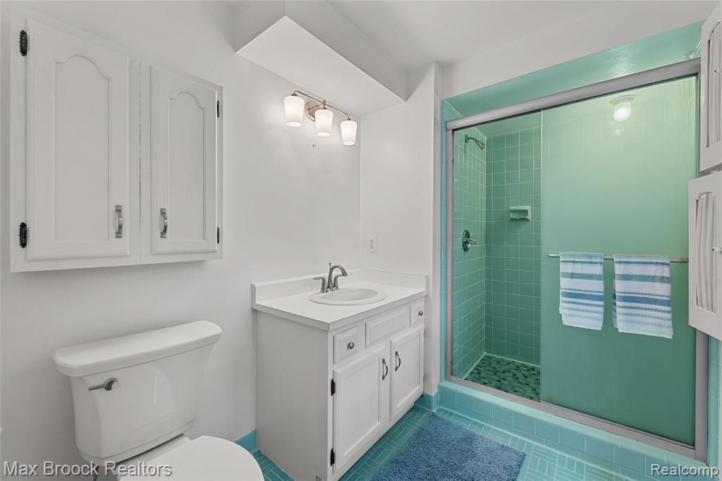 578 Woodway Court, Bloomfield Hills, MI 48302 — Photo 17