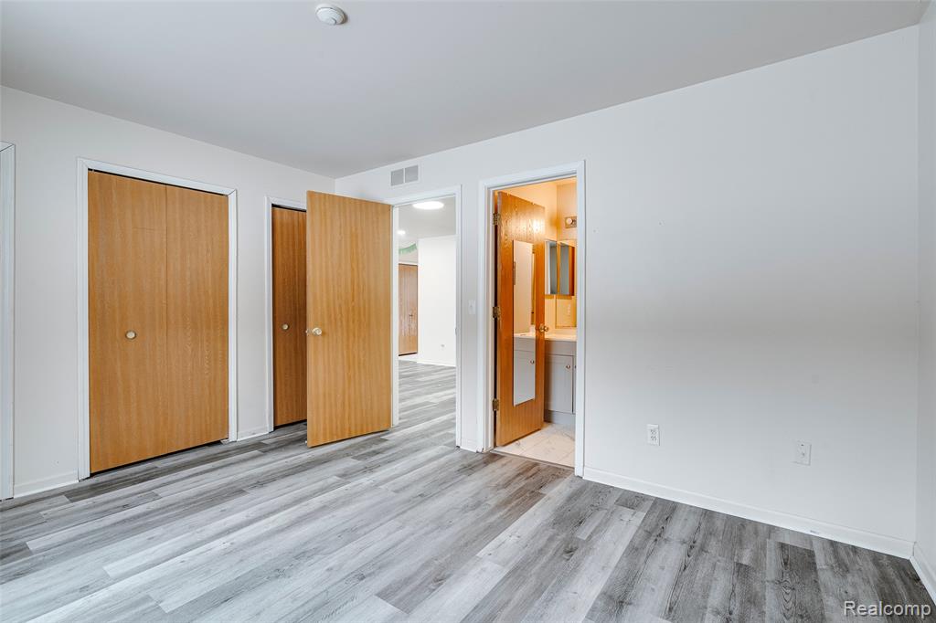 42739 Lilley Pointe Drive, Canton, MI, 48187