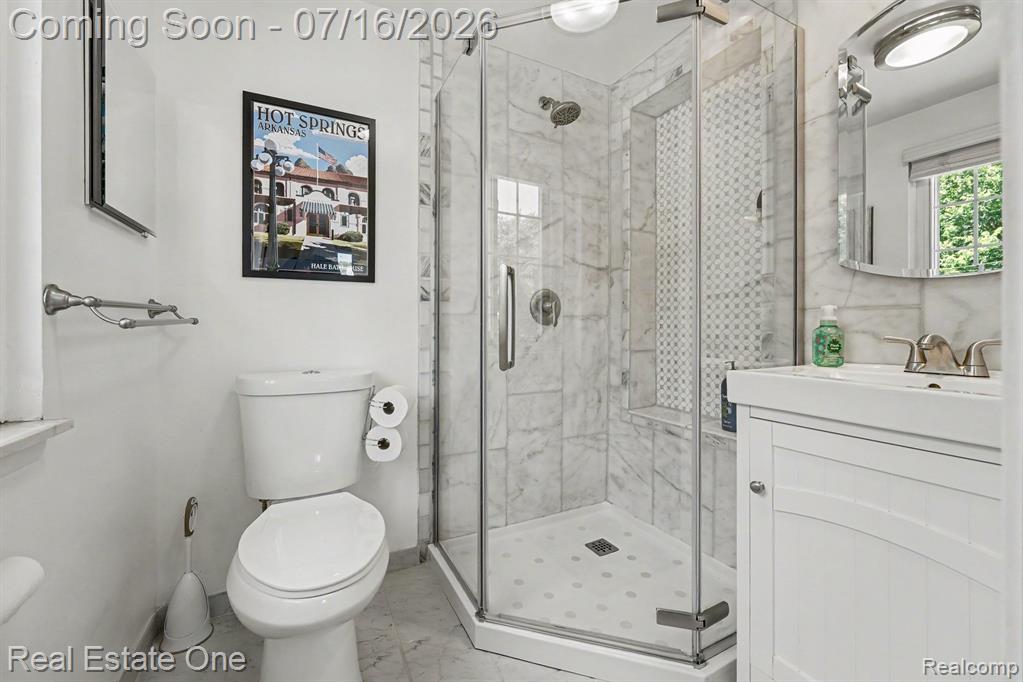 4255 Greensboro Drive, Troy, MI 48085 — Photo 12