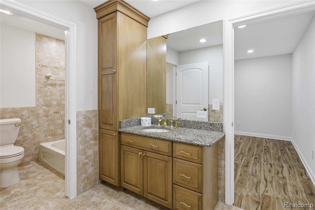 46500 Ryan Road, Utica, MI 48317 — Photo 25
