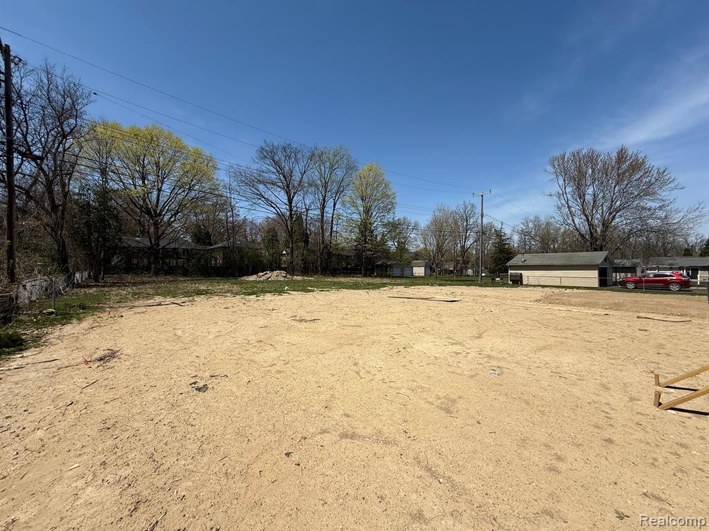 15563 MARILYN Avenue, Plymouth, MI 48170 — Photo 33