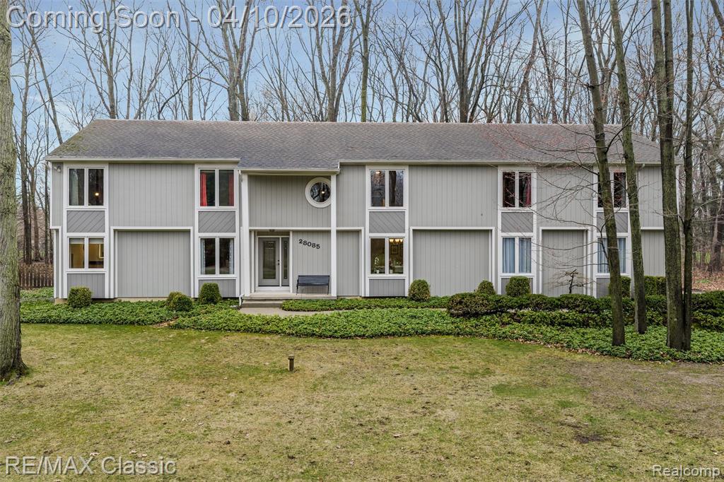 71 Moross Road, Grosse Pointe Farms, MI, 48236