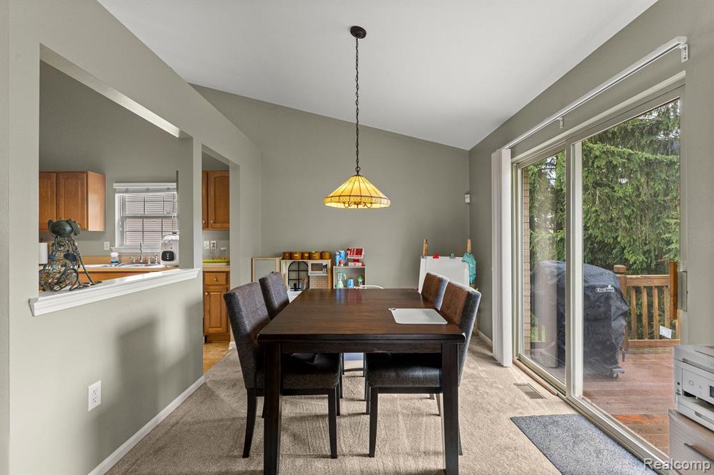 23879 ASHLEY Drive, Flat Rock, MI 48134 — Photo 17