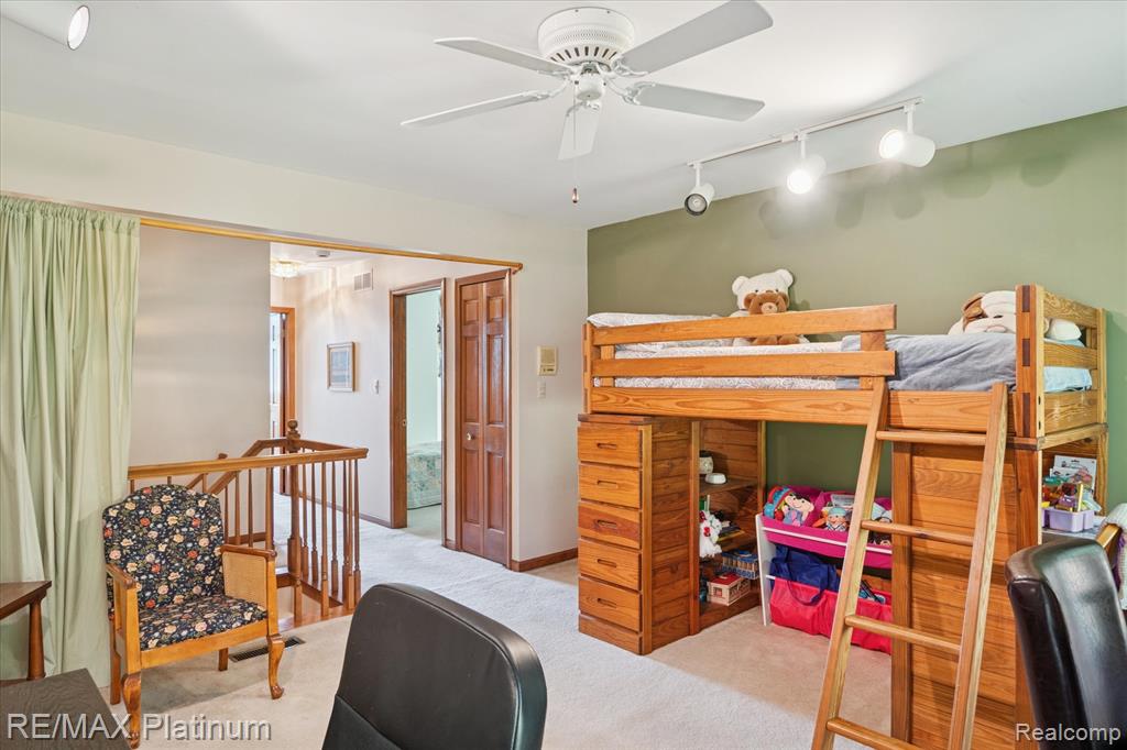 852 Woodridge Hills Drive, Brighton, MI 48116 — Photo 27
