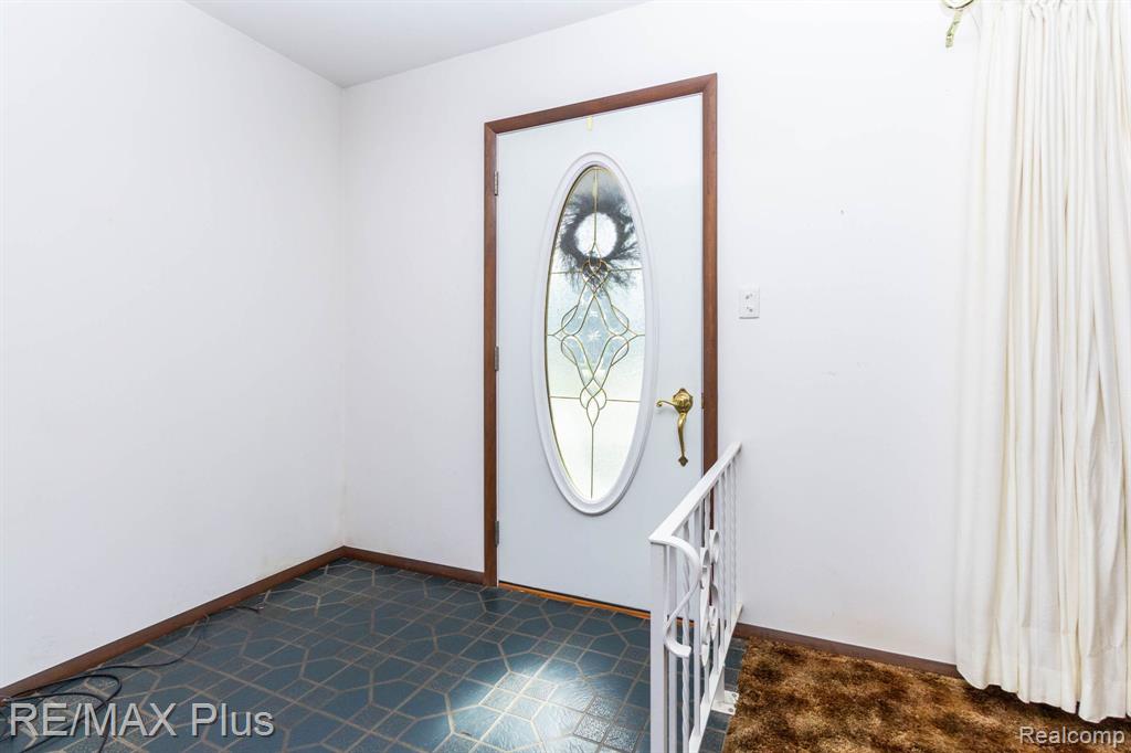 3350 N Belsay Road E, Flint, MI 48506 — Photo 6