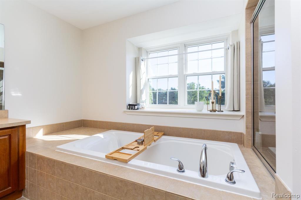 9838 Dublin Drive, Fenton, MI 48430 — Photo 34