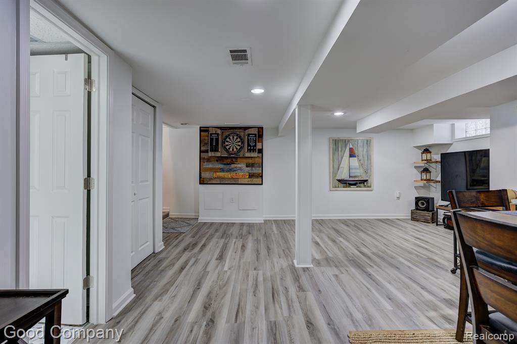 903 ROYAL Avenue, Royal Oak, MI 48073 — Photo 27