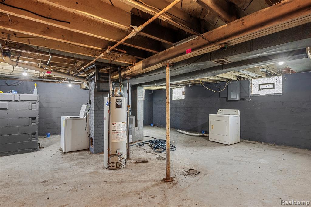 34 LIBERTY Street, Pontiac, MI 48341 — Photo 11
