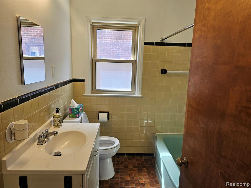 5240 Harvard Road, Detroit, MI 48224 — Photo 12