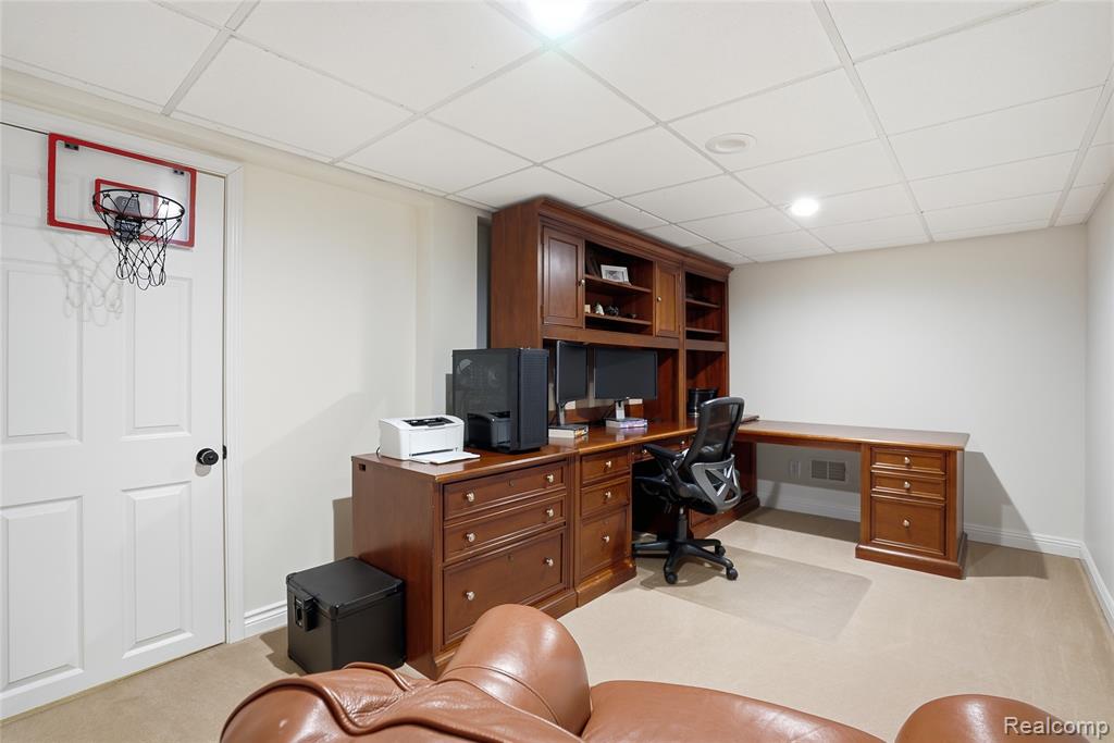 3613 Briarbrooke Lane, Rochester, MI 48306 — Photo 36