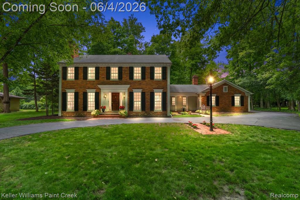 32845 Long Bow Court, Beverly Hills, MI 48025