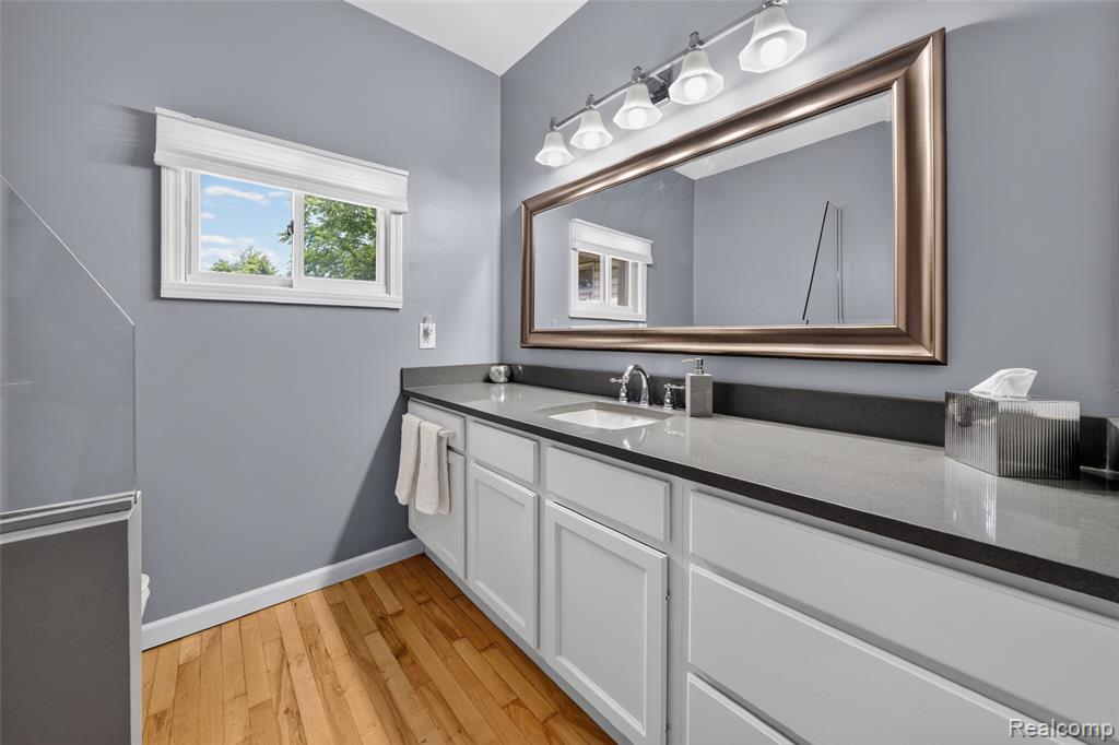 5370 Whipple Lake Road, Clarkston, MI 48348 — Photo 26