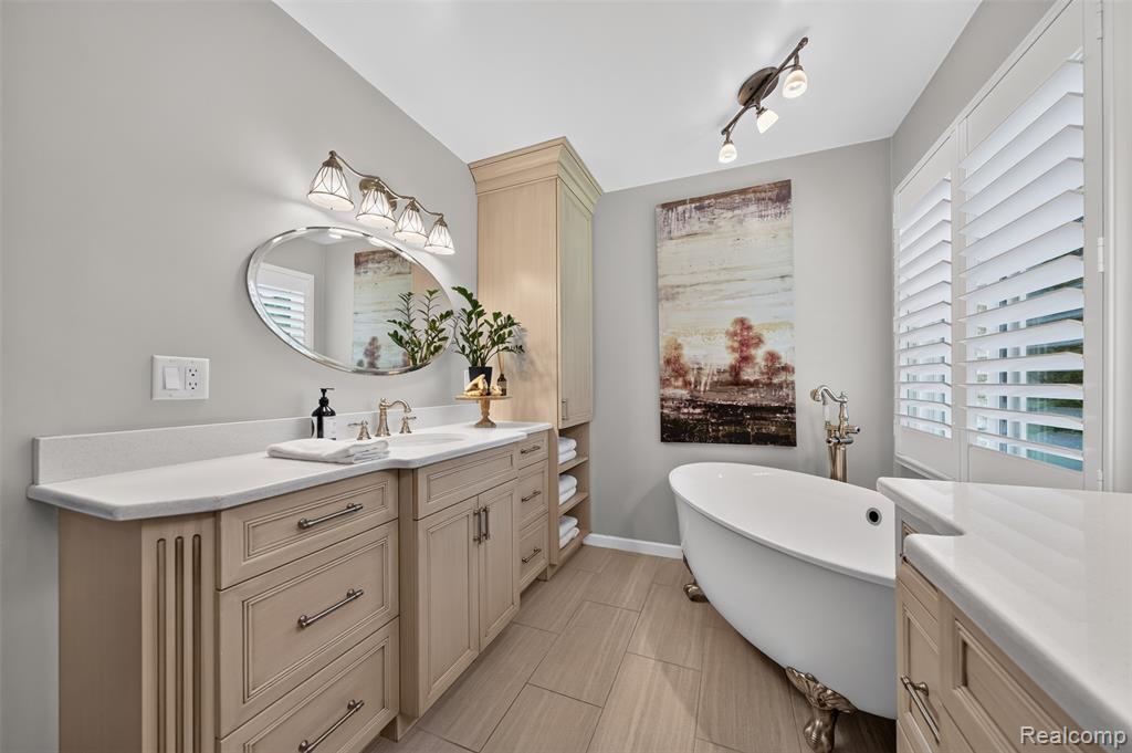 6713 Aurora Drive, Troy, MI 48098 — Photo 29