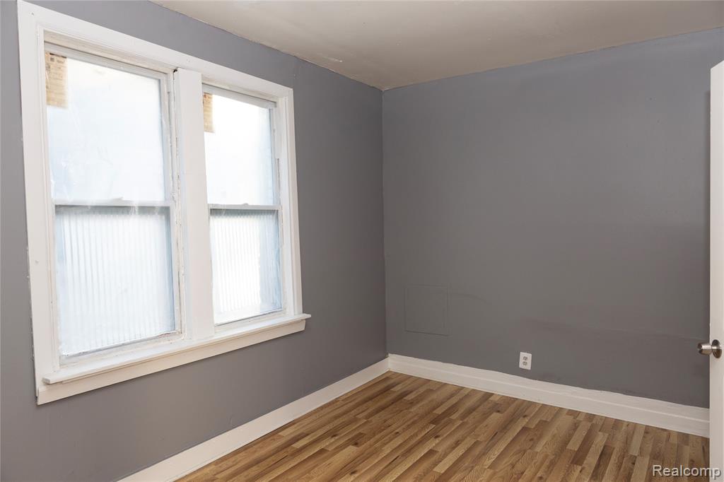 2441 Holbrook Street, Hamtramck, MI 48212 — Photo 17
