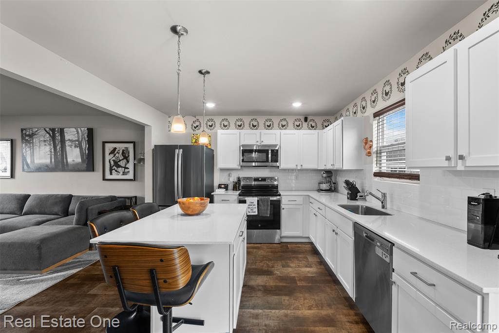 2273 Apple Tree Drive, Burton, MI 48519 — Photo 9