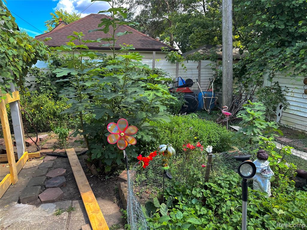 6222 Faust Avenue, Detroit, MI 48228 — Photo 14