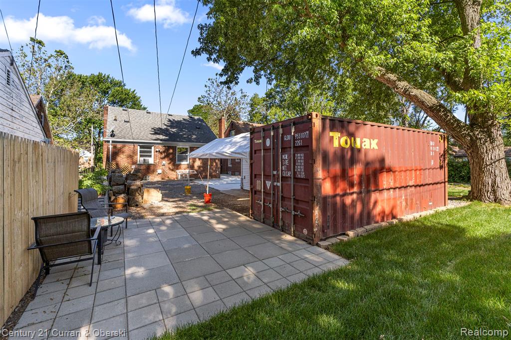 9976 Pierson Street, Detroit, MI 48228 — Photo 39
